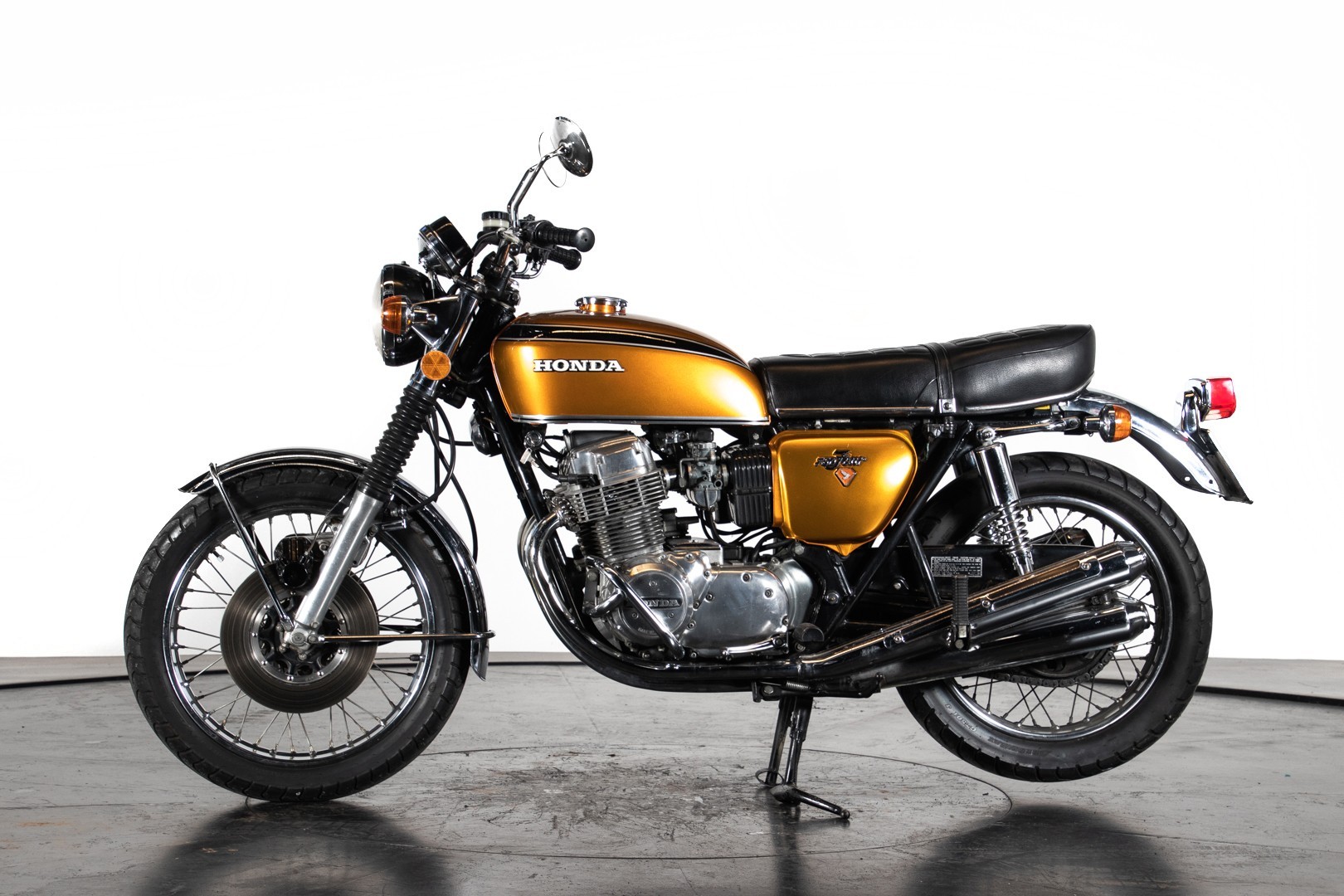 Vintage (used) motorcycles' values: 1972 Honda CB 750 Four, approx. approx. $14,908. for sale