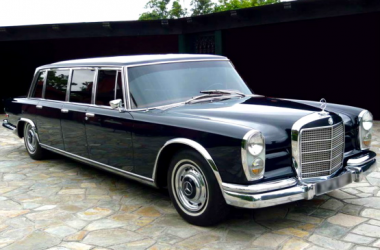 Hot Playboy Twins: Hef’s Mercedes 600 Pullman Limos