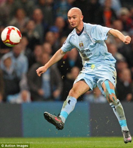 Manchester City Star Stephen Ireland S Audi R8 Up On