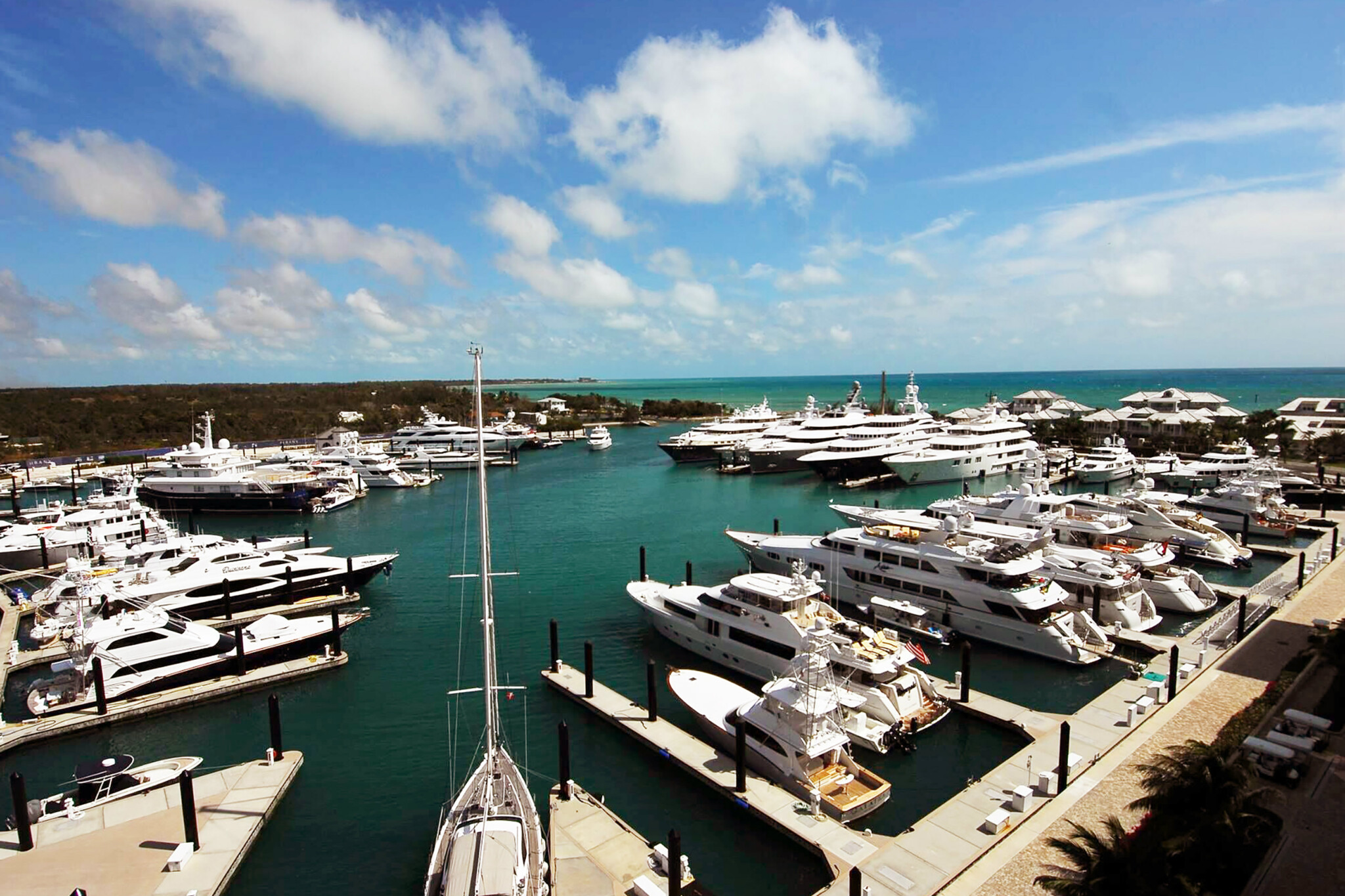 Real Estate in the Bahamas 5 upscale communities [Wealthy Micro Areas]
