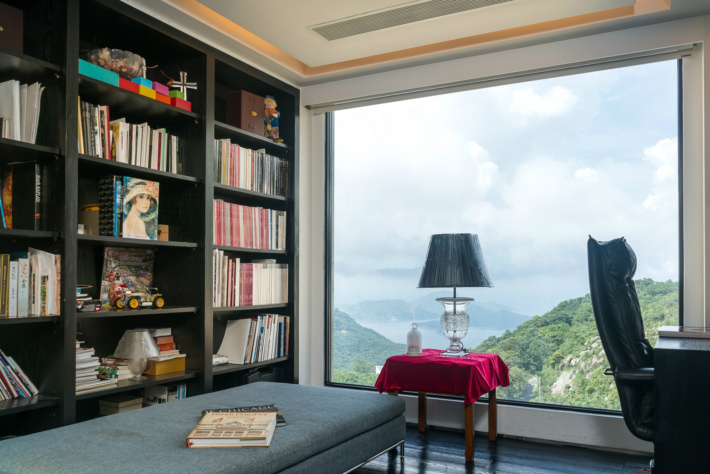 Hong Kong most expensive neighborhoods peak7