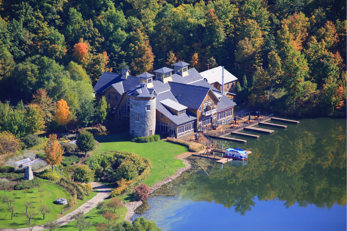 Castle-style homes: Savannah Dhu, New York, United States (US$65,000,000).21