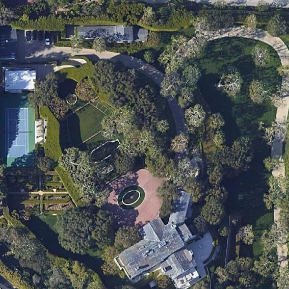 Jeff Bezos home in Beverly Hills, Los Angeles, image by Google Maps