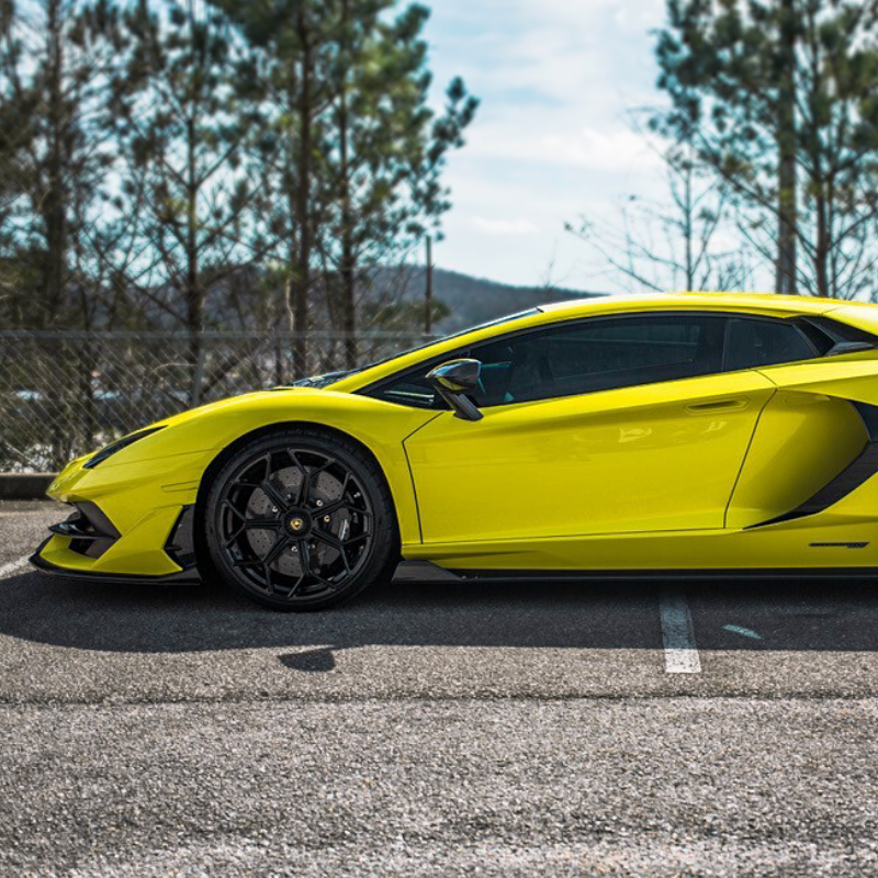 Best Lamborghini paint colors: 2019 Lamborghini SVJ awd, yellow