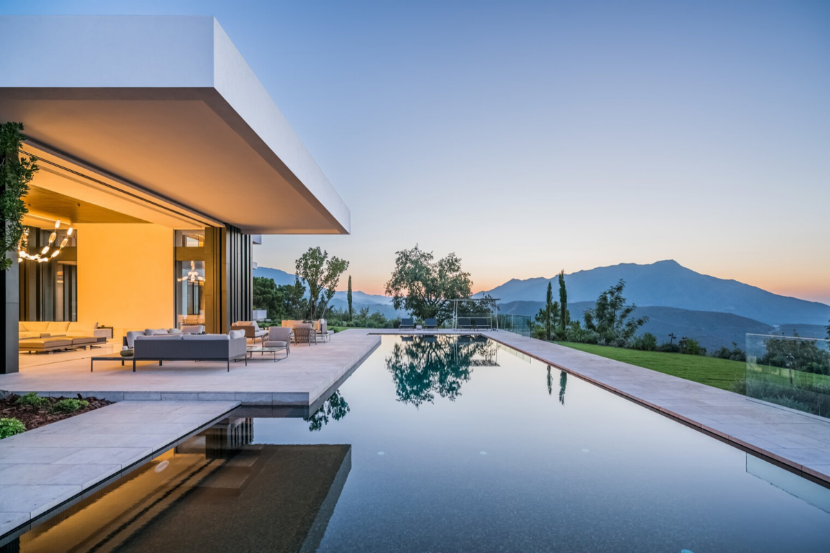 Best luxury real estate agencies: home for sale by Mas Property, Marbella, Spain