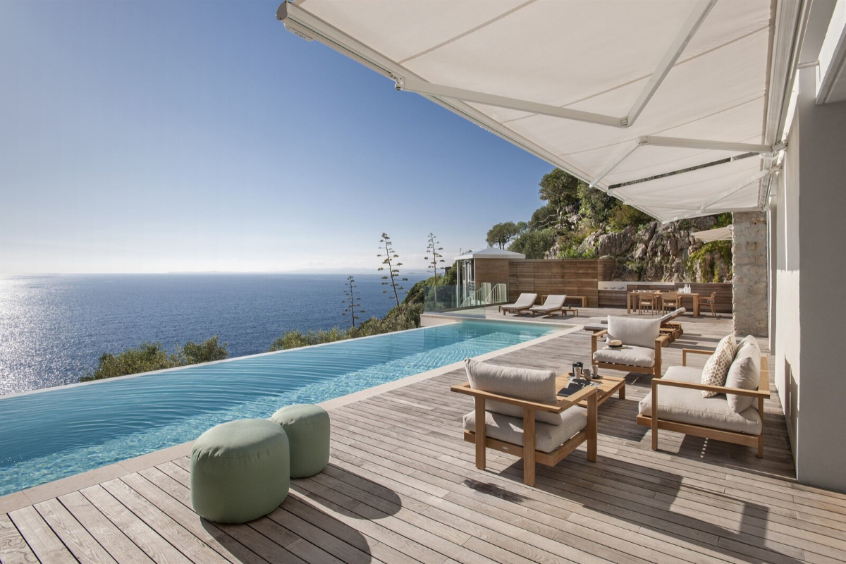 The 30 best houses with infinity-edge plunge pools and panoramic views