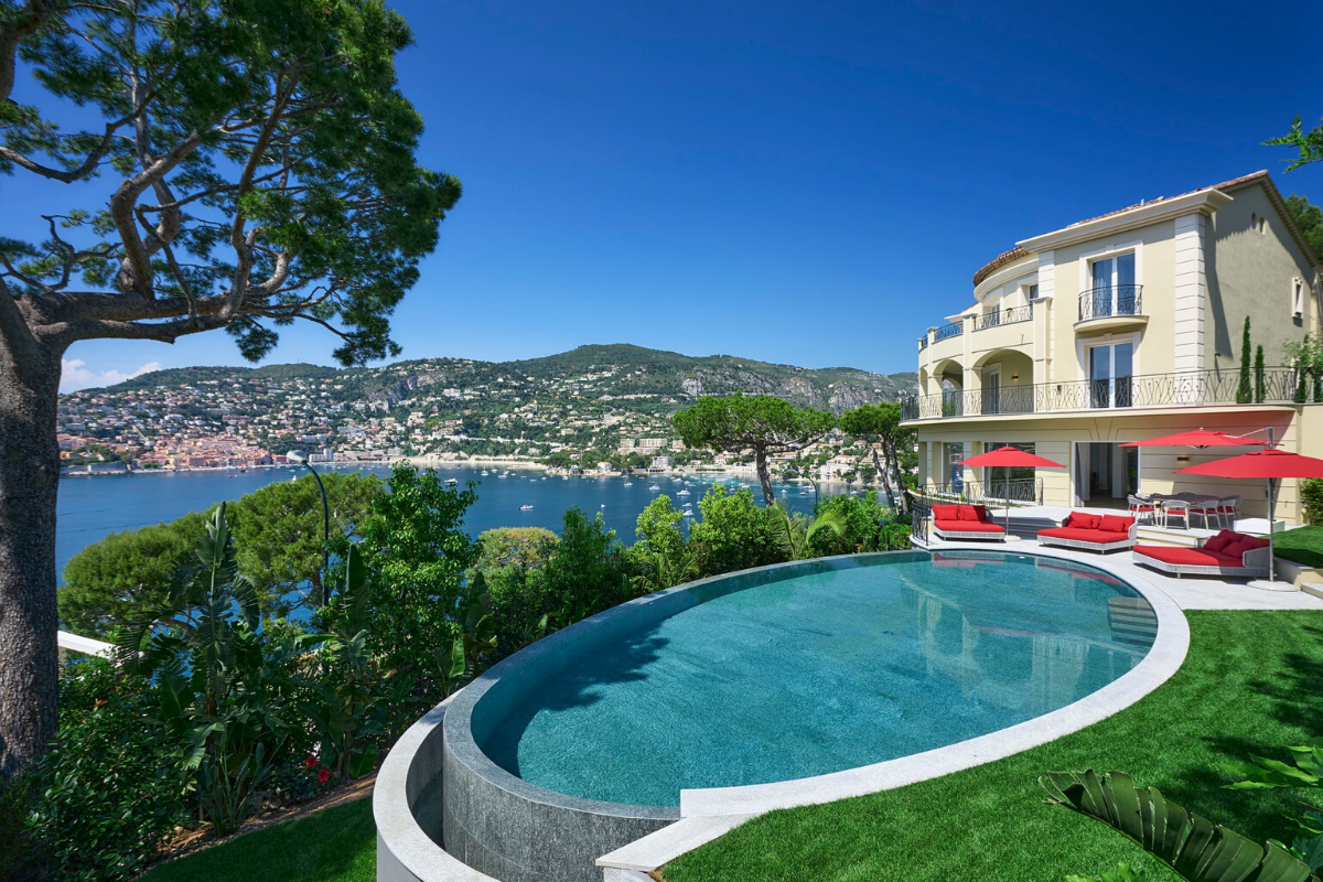 The 30 best houses with infinity-edge plunge pools and panoramic views
