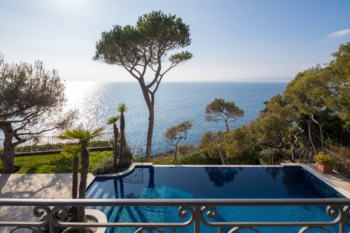 The 30 best houses with infinity-edge plunge pools and panoramic views