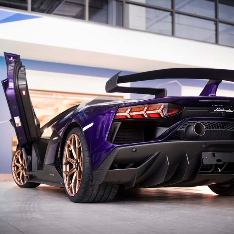 Best Lamborghini colors: 2020 Lamborghini Aventador (Moscow, Russia), purple