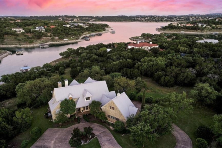 Luxury real estate companies: family home for sale by Engel & Völkers Austin Westlake real estate brokerages, TX, US