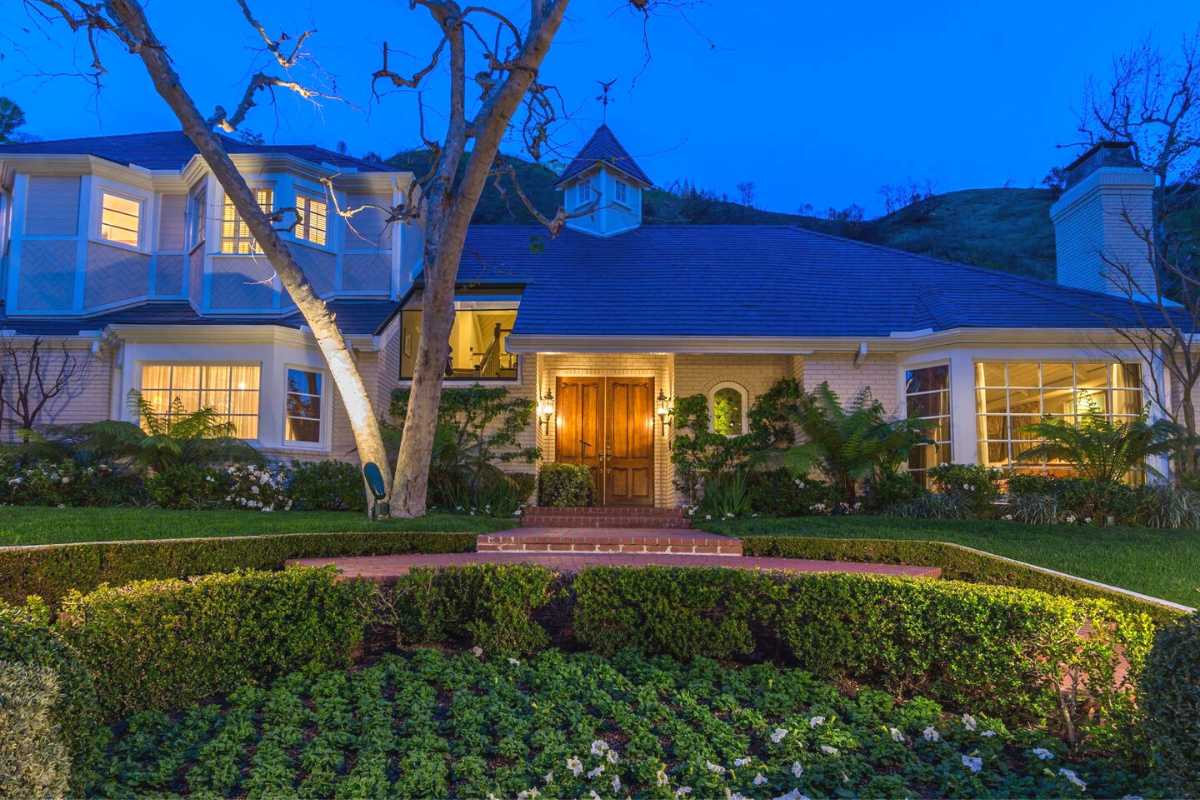 Elon Musk Listed 5 Houses For 100m In Bel Air La Another Homes Nearby Elon Musk Listed 5 Houses For 100m In Bel Air La Another Homes Nearby