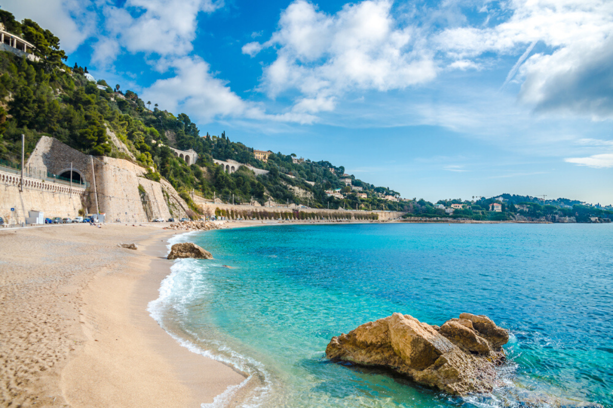 Plage de la Darse is one of the best beaches in French Riviera, within Villefranche-sur-Mer, one of best places to live in French Riviera, near Nice, providing one of the best views in French Riviera, and not far from the best authentic medieval villages and towns in French Riviera