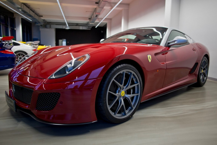 599