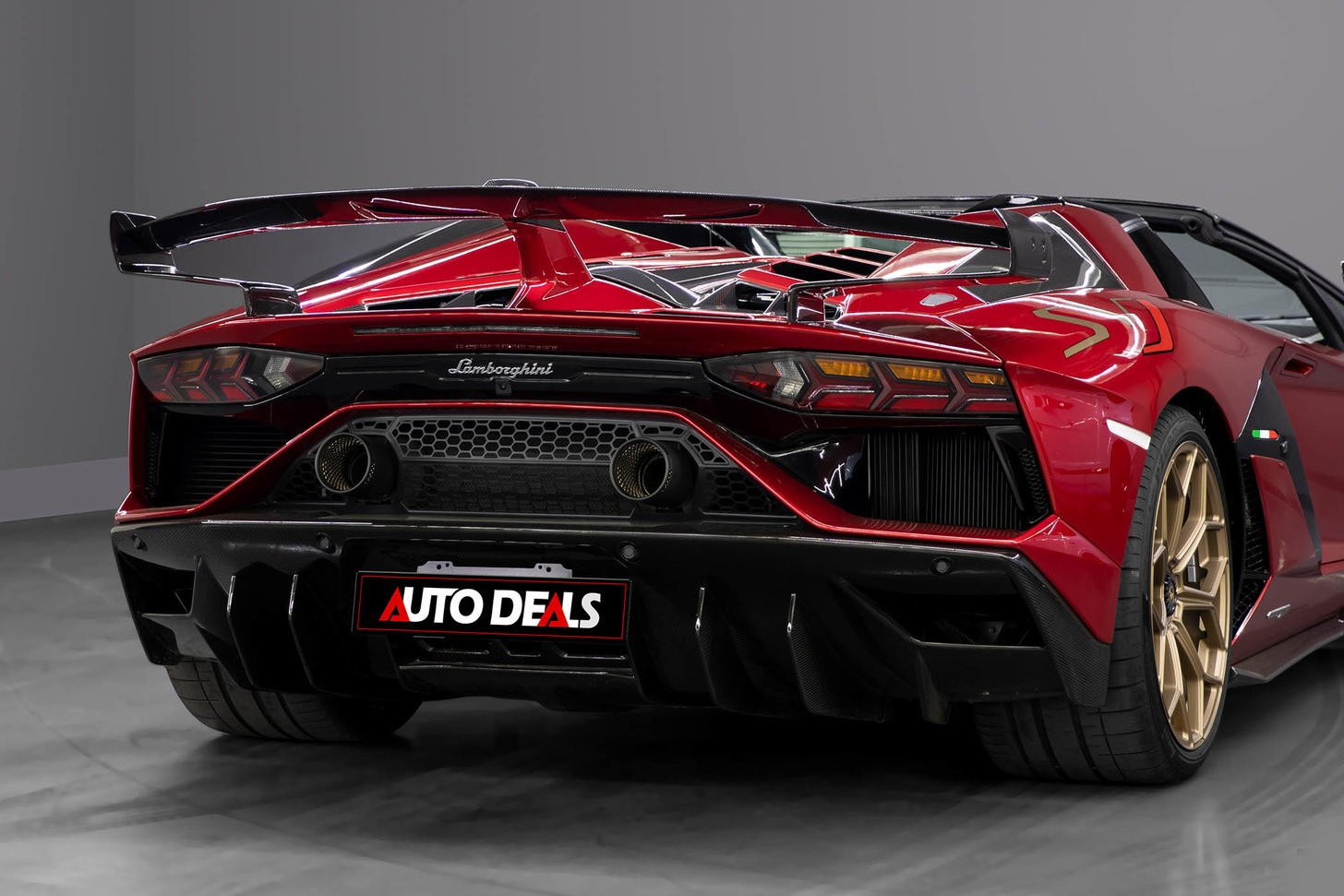Fastest modified street legal car in the world in 2021: 2020 Lamborghini Aventador SVJ awd, approx. US$769,126. 