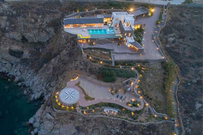 Villa on And Mera, Greece: property investment opportunity