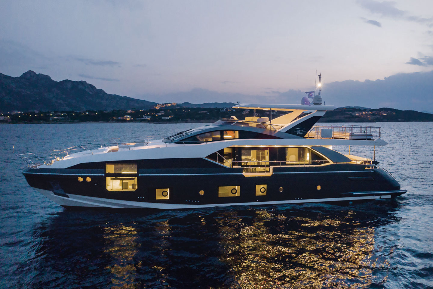 luxury yacht best brand