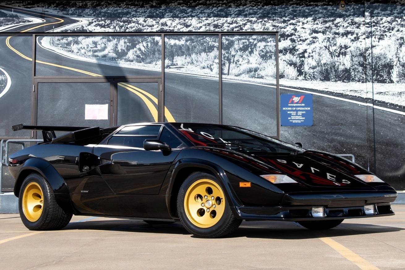 Best exotic cars rental: 1987 Lamborghini Countach, Tomball, TX, USA, $351,995.