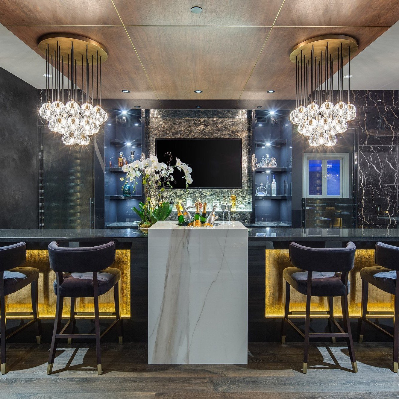 Introducir 30+ imagen luxury home bar designs - Expoproveedorindustrial.mx