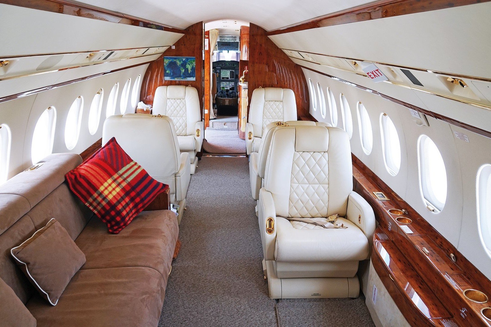 2020 luxury private 737 jet with 2 bedrooms