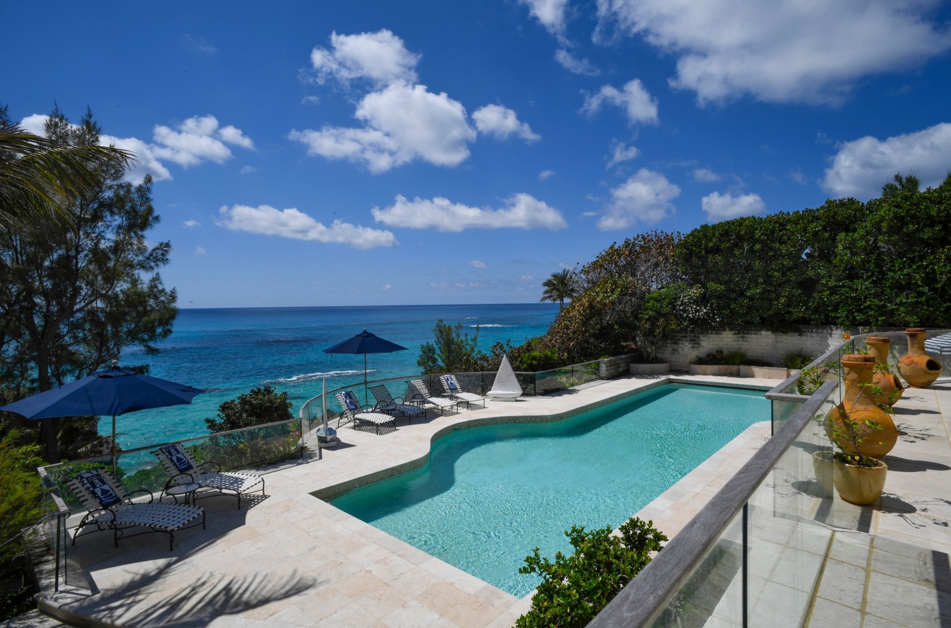 the-top-3-places-to-live-in-bermuda-for-nomad-capitalists-real-estate