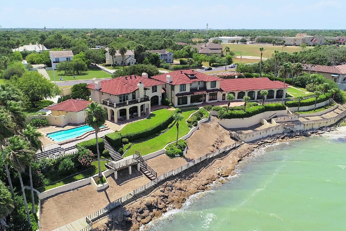 The 15 best places to live in Texas for families, and the top 43 zip codes.