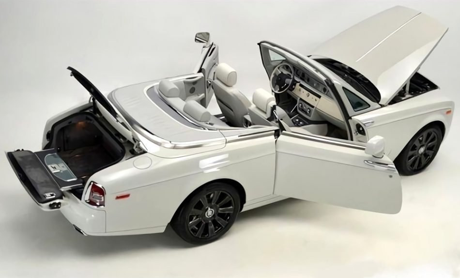 Most expensive Rolls-Royce cars - 2017 Rolls-Royce Phantom Drophead Coupé, $600,000, for sale in Washington, USA.