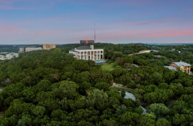 Why do the wealthy house hunters gravitate to Austin? An inside view of the hottest market in the USA