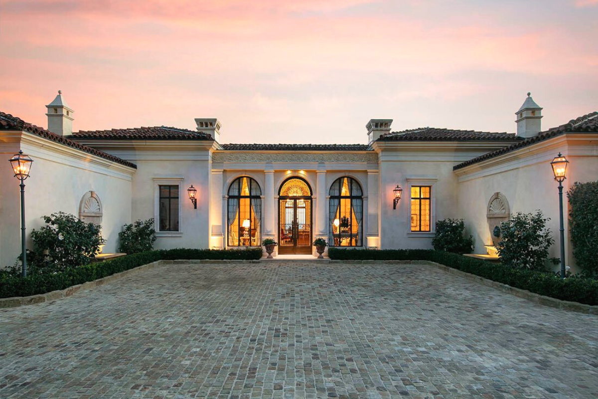 Modern Santa Barbara style architecture: architectural board of review.