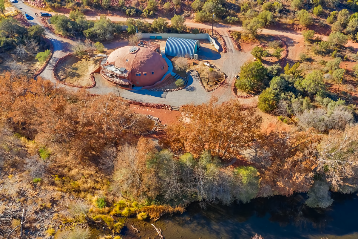Who owns the most expensive house in Arizona?