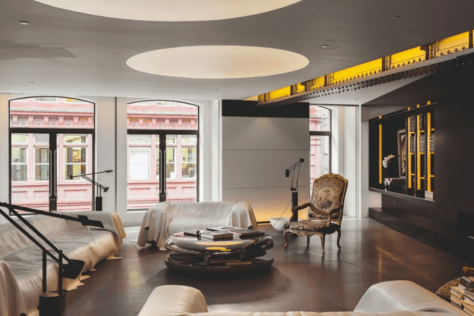 The top 15 most expensive houses for sale in London, UK.