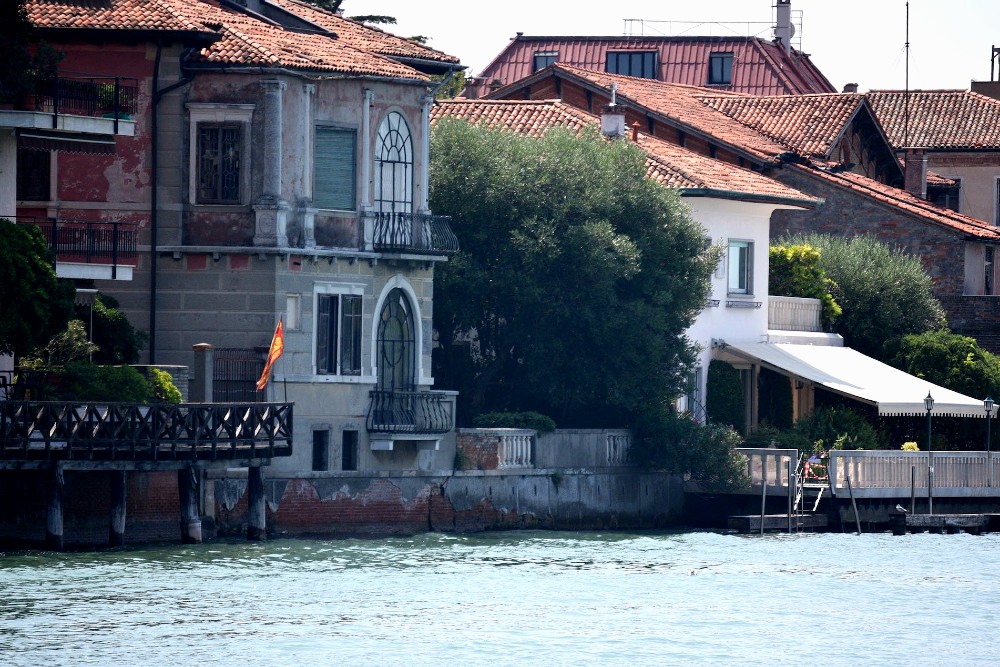 The 20 best places to live in Italy for an American.