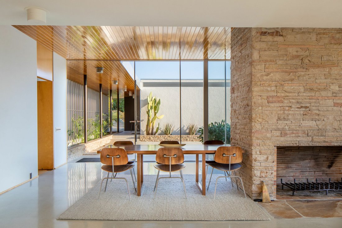 Kaufmann desert house, 470 West Vista Chino, Palm Springs, CA 92262.