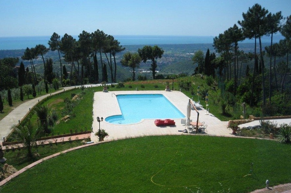 The best places to live in Italy with a family.