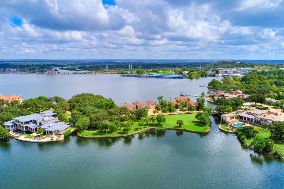 Which city has a better lakefront view: Austin, Texas or Corpus