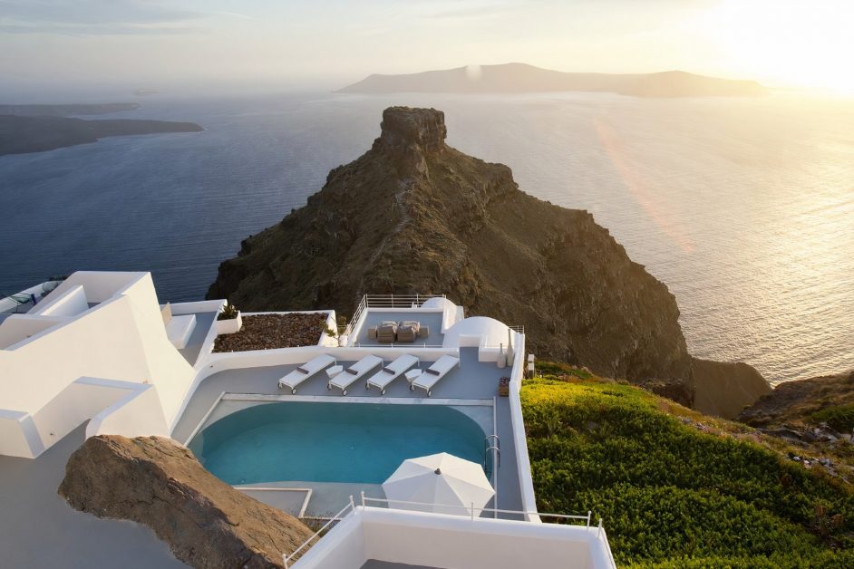 Post-Pandemic Travel: Top 10 Bespoke villas for rent in Greece for summer 2021 grand opening