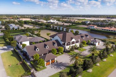 Horse Havens | Top 5 Homes In Equestrian Heartlands Around The World
