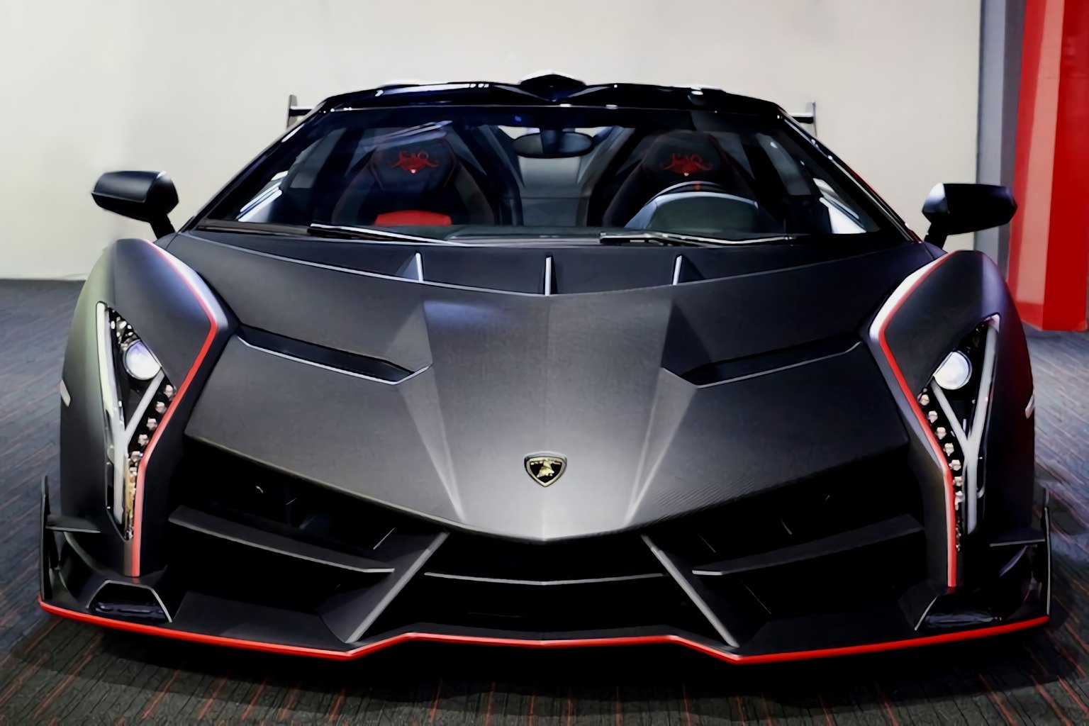 12 Most expensive in the world Veneno, Miura or Reventon?