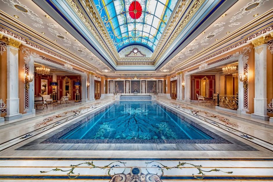 15 Luxury Houses With Indoor Swimming Pools For Sale in 2022