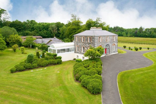 Attached luxury greenhouse in Ireland