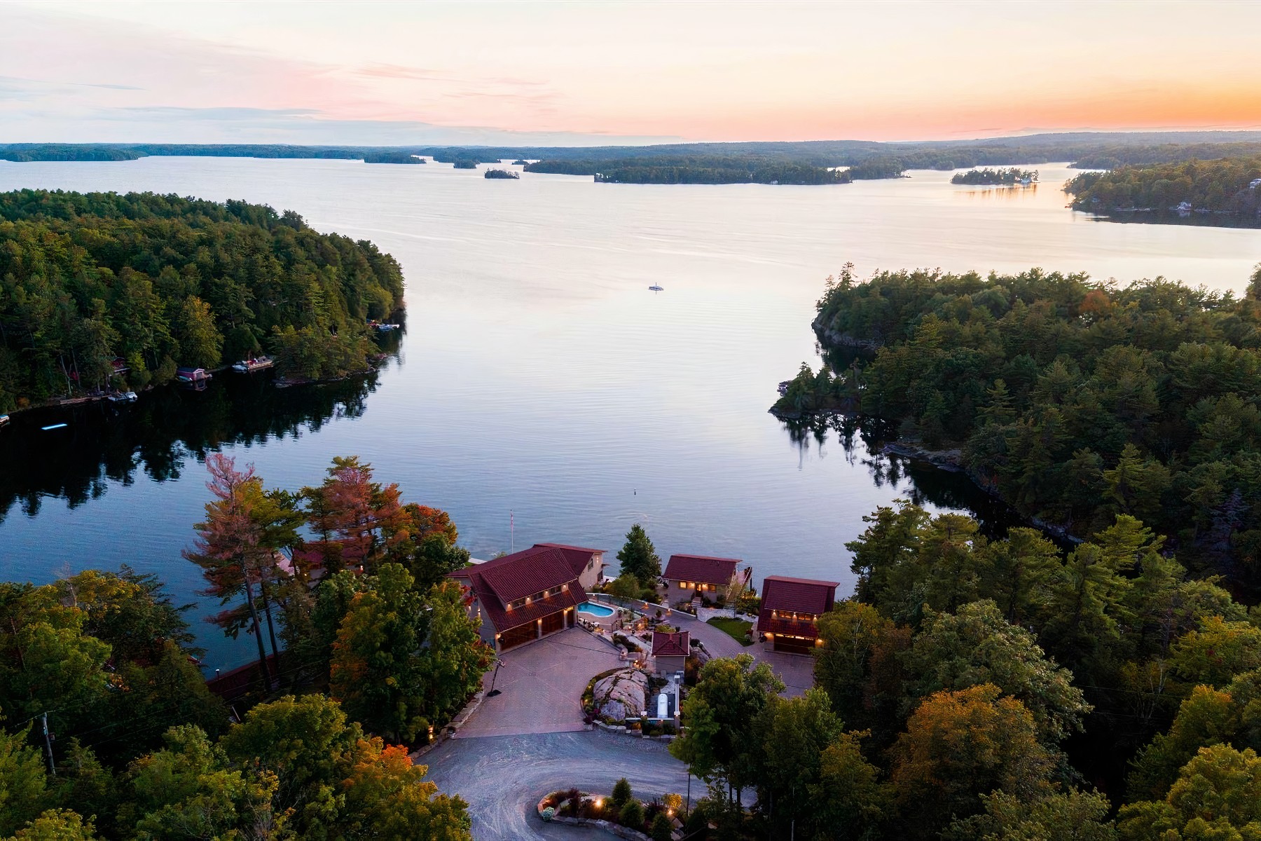 12-family-compounds-for-sale-with-unique-living-spaces