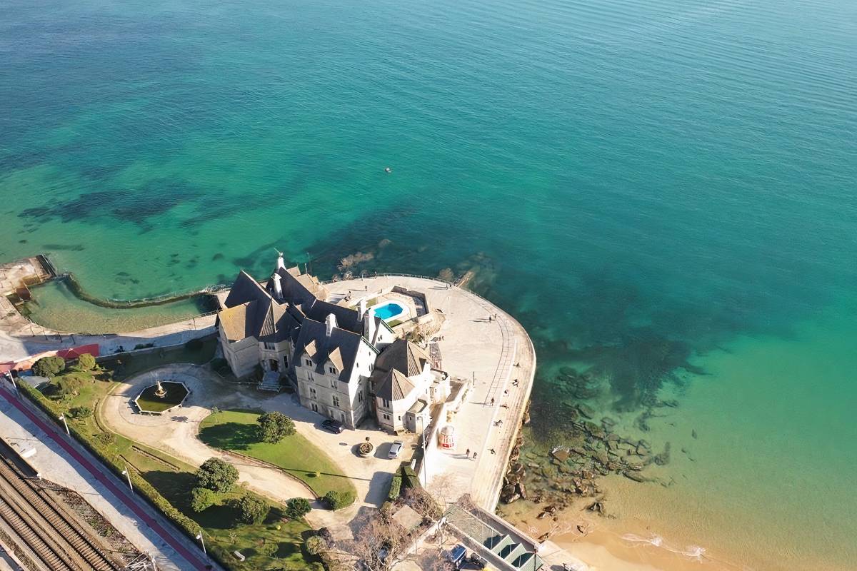 Largest mansions in the world: Manor house in Cascais, Portugal