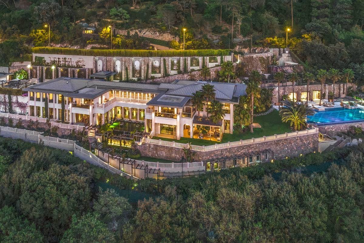 Biggest mansions in the world: Villa Alang Alang in Cannes, France