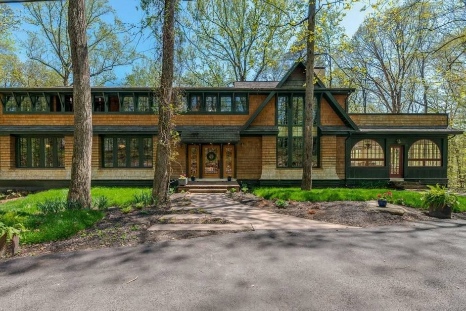 Frank Lloyd Wright style homes for sale