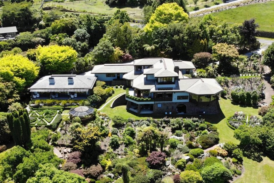 Frank Lloyd Wright style houses for sale