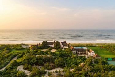 Premium Selection: 15 Biggest private houses in the world, now on the market