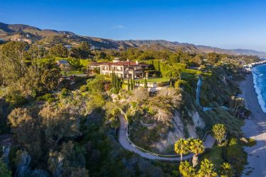 Public storage billionaire wants $127.5 million for her Malibu compound