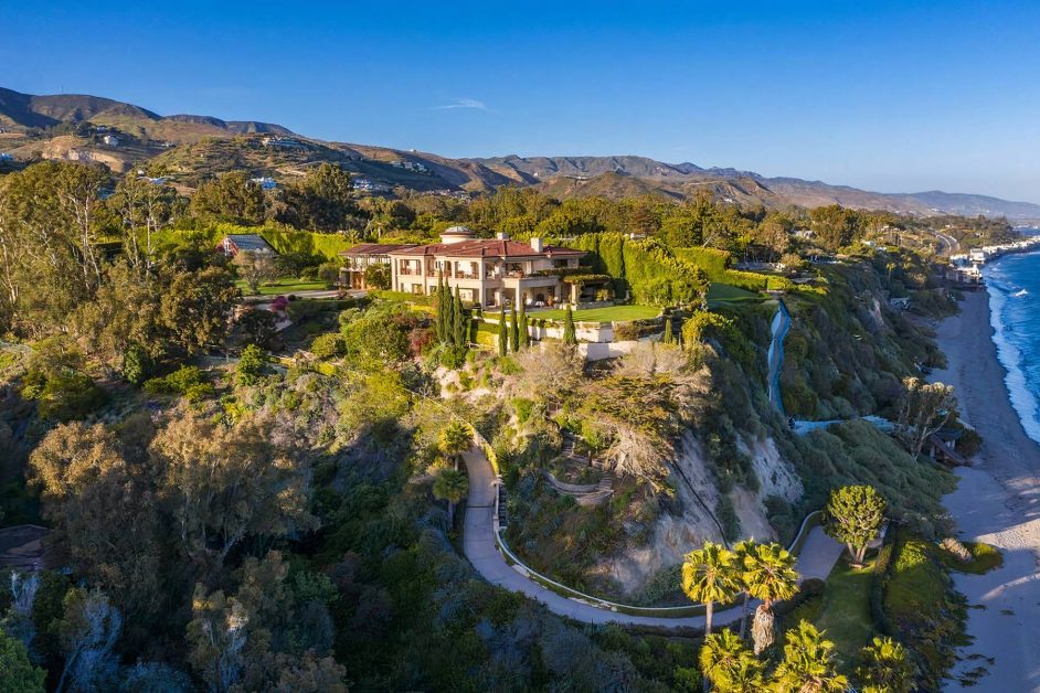 Public storage billionaire wants $127.5 million for her Malibu compound