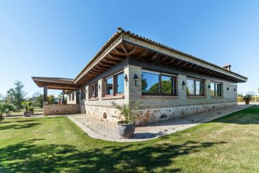 Unique equestrian estate hits the market in Guadalajara, Spain