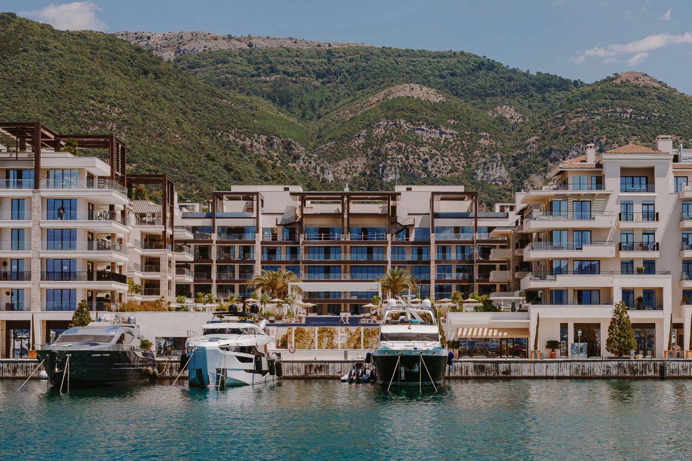 5 room luxury penthouse for sale in Budva, Montenegro - Luxury Penthouse Apartment With Private Pool And Oceanfront Property