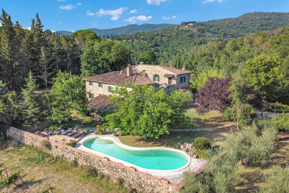 From an enchanting winery in Chianti to a 16th-century estate: Why Tuscany is the place to buy this fall